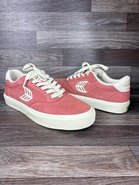 Cariuma Naioca Suede Pro Skateboard Sneakers in Watermelon/Ivory M Sz 9.5 W 11